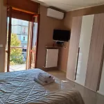 Dolce Riposo Con Parcheggio Privato Oda ve Kahvaltı 3*