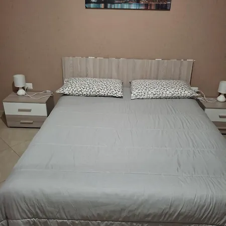 Dolce Riposo Con Parcheggio Privato Alojamento de Acomodação e Pequeno-almoço Foggia